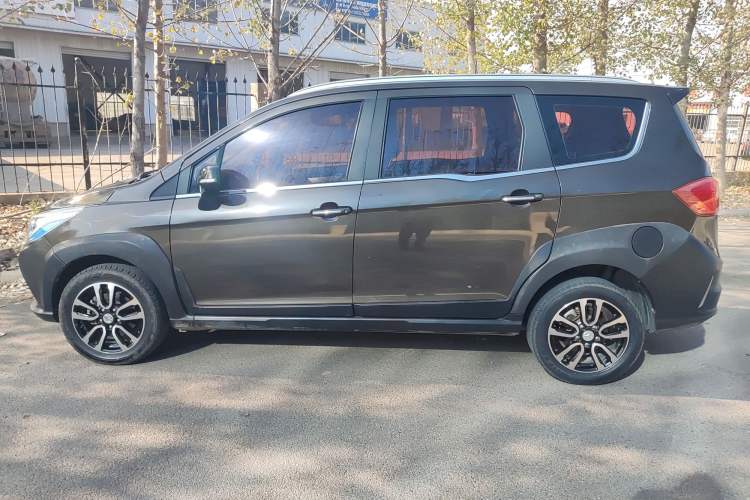 Used FAW Yingzhi G5 2016 1.5L CVT Elite Edition