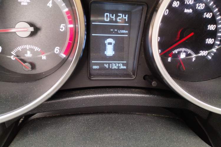 Used Huanghai N3 2018 2.5T Manual 4x4 Prestige Edition JE4D25Q5A
