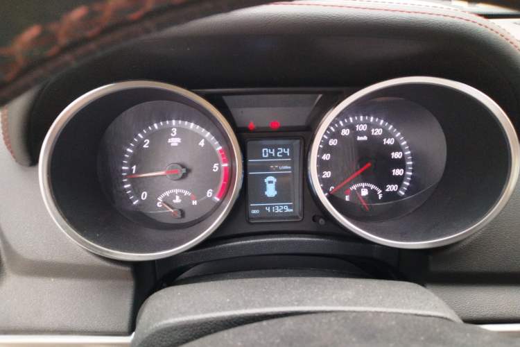 Used Huanghai N3 2018 2.5T Manual 4x4 Prestige Edition JE4D25Q5A
