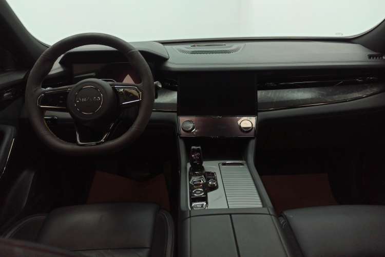 Used Lynk & Co 09 2021 2.0T Halo Seven-Seater