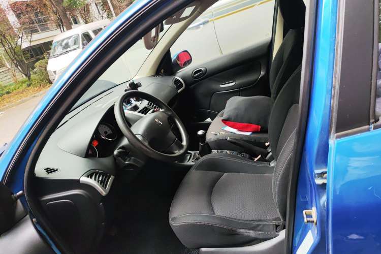 Used Peugeot 207 2010 Hatchback 1.4L Manual Yule Edition Left Front Seat