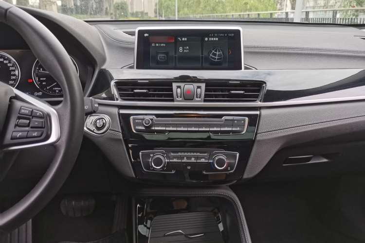 Used BMW X2 2019 sDrive20i M Sport Package China VI Emission Standard
