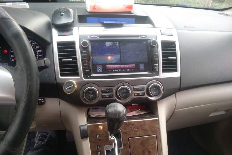 Used Mazda 8 2013 2.5L Ultimate Edition Audio And AC Panel