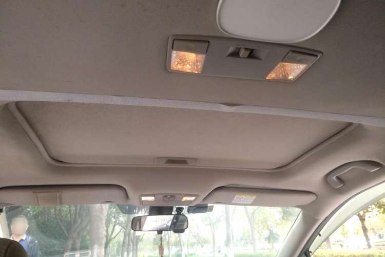 Used Mazda 8 2013 2.5L Ultimate Edition Headliner