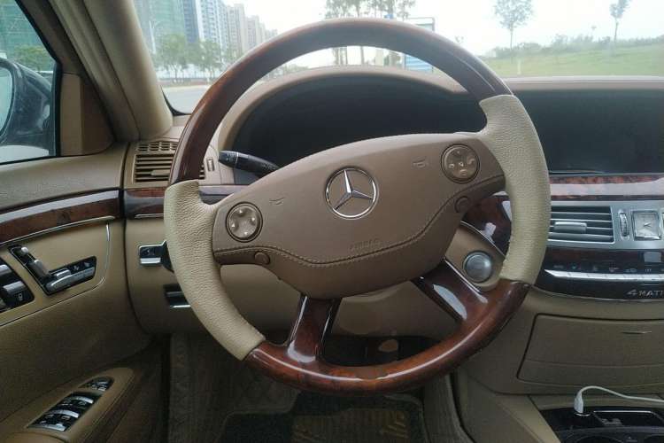 Used Mercedes-Benz S-Class 2008 S 350 L 4MATIC Steering Wheel