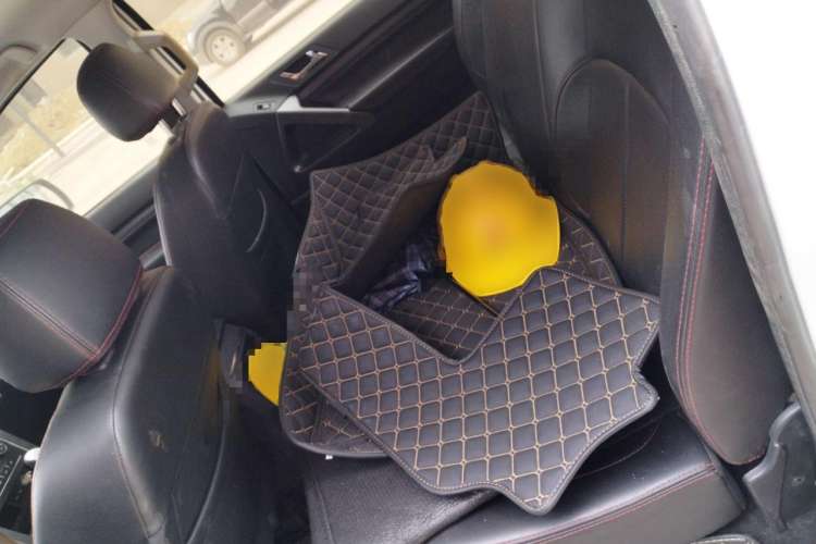 Used Huanghai N3 2018 2.5T Manual 4x4 Prestige Edition JE4D25Q5A
