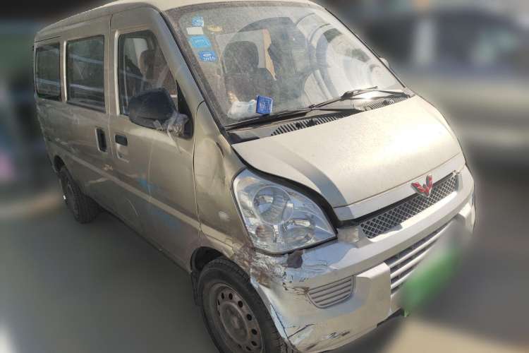 Used Wuling Rongguang 2011 1.2L Base Version
