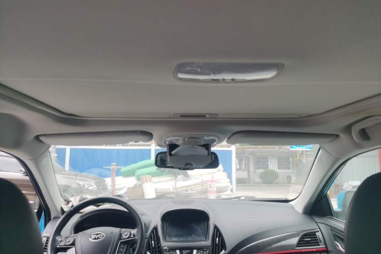 Used BYD Qin New Energy 2014 1.5T Flagship Model
