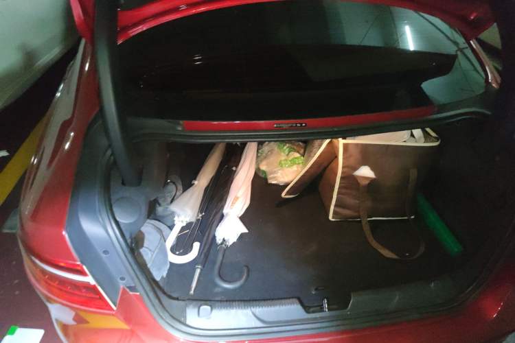 Used Jaguar XE 2017 2.0T 200 PS R-Sport
