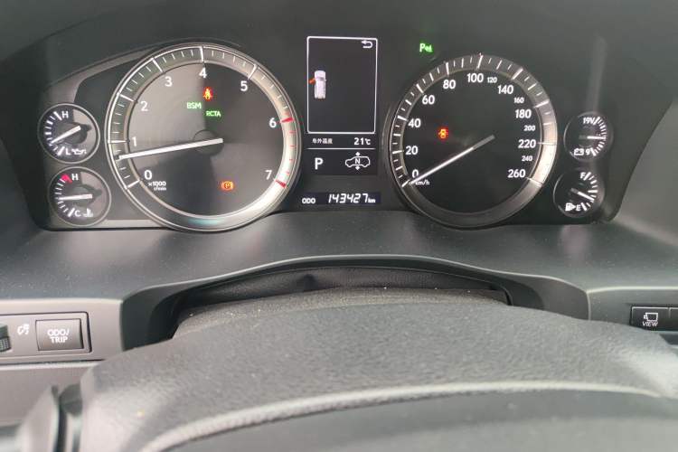 Used Lexus LX 2016 570 Prestige Luxury Edition Odometer Close Up