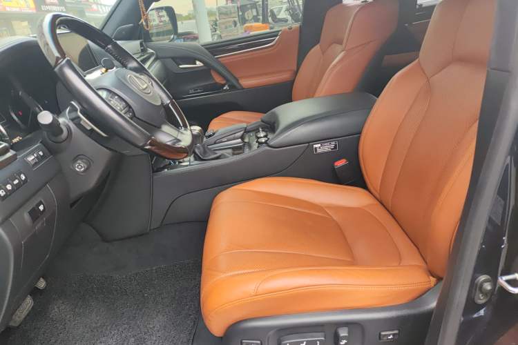 Used Lexus LX 2016 570 Prestige Luxury Edition Left Front Seat