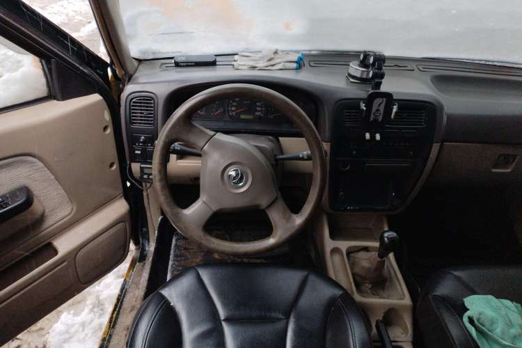 Used Dongfeng Ruichi 2010 2.5T Diesel Two-Wheel Drive Standard Version ZD25TCR
