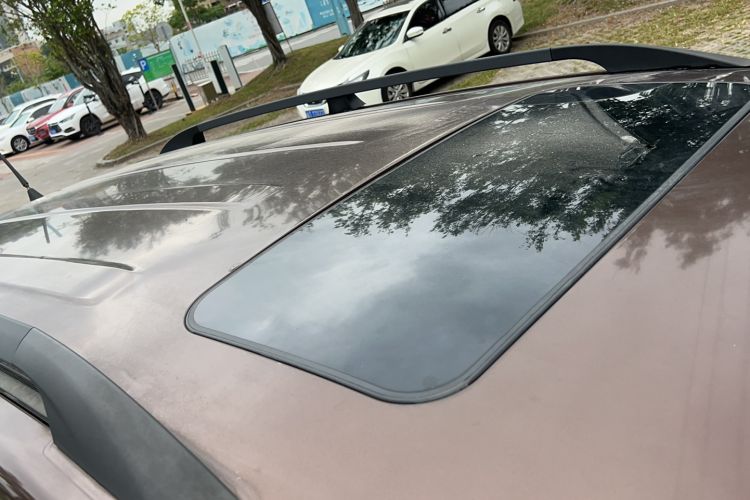 Used HYOSOW H3 2015 1.5L manual luxury version
