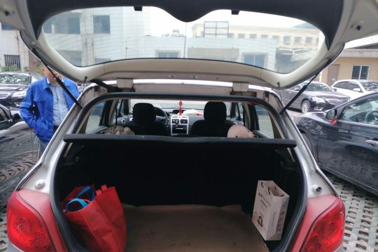 Used Peugeot 307 2011 1.6L Manual CROSS