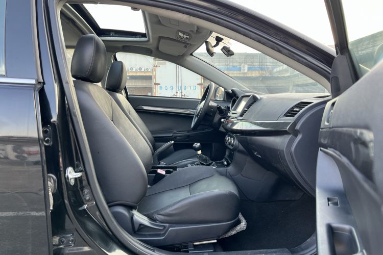 Used Mitsubishi Lancer EX 2011 Chasing Edition 1.8L Manual Luxury Model