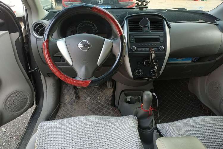 Used Nissan Sunny 2015 1.5XE Manual Comfort Edition

