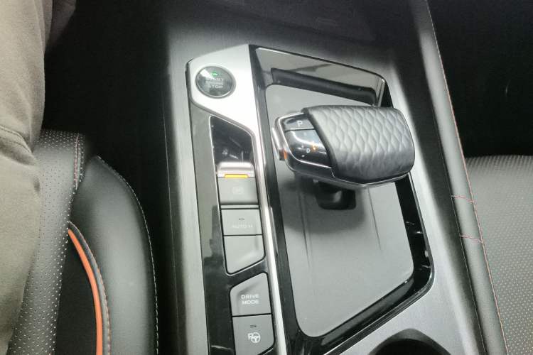 Used Oshan X7 PLUS 2022 1.5T Blue Whale Edition Automatic Geeker Navigation Model