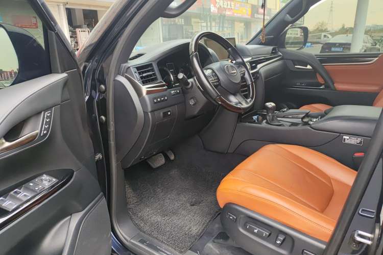 Used Lexus LX 2016 570 Prestige Luxury Edition Driver Seat