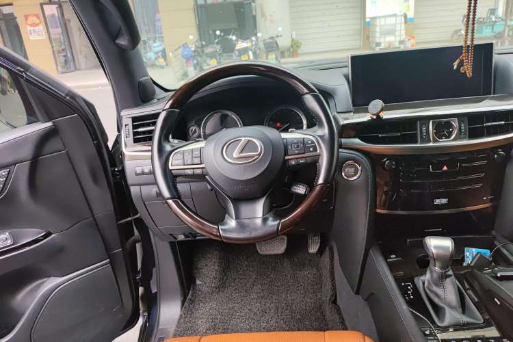 Used Lexus LX 2016 570 Prestige Luxury Edition Steering Wheel