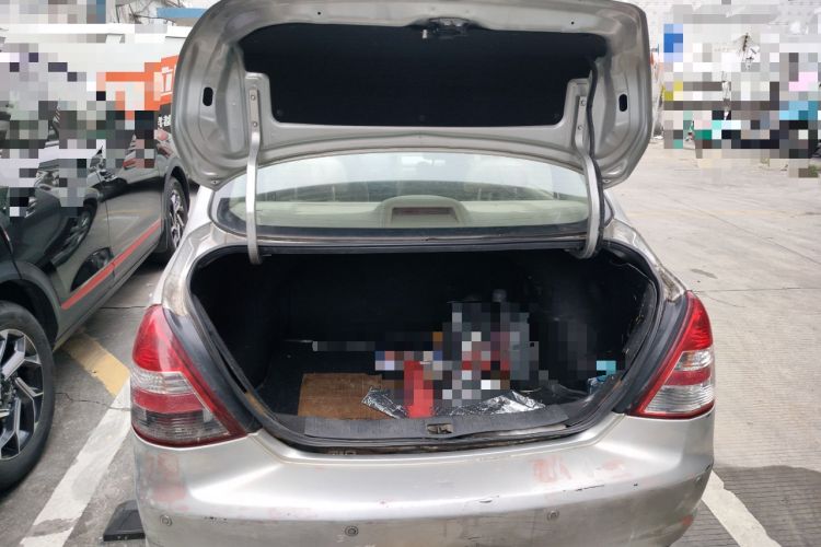 Used Nissan Tiida Sedan 2008 1.6L Automatic Fashion Edition Trunk