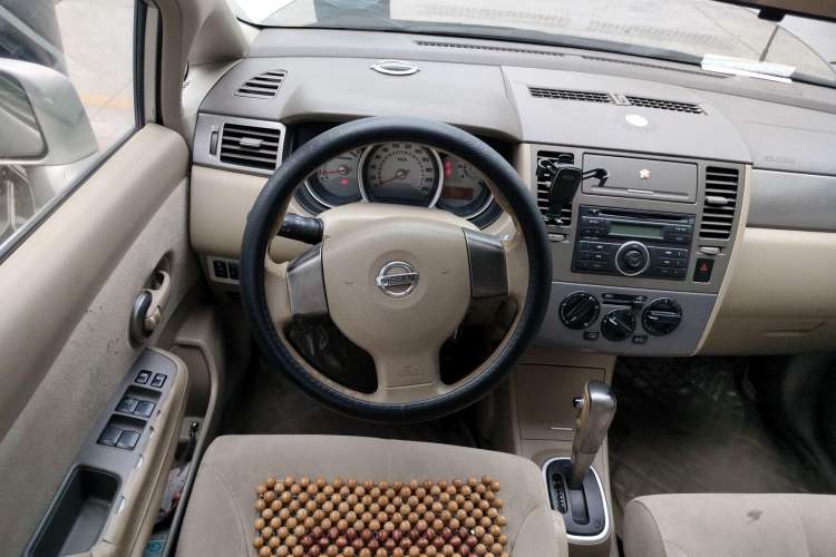 Used Nissan Tiida Sedan 2008 1.6L Automatic Fashion Edition Steering Wheel