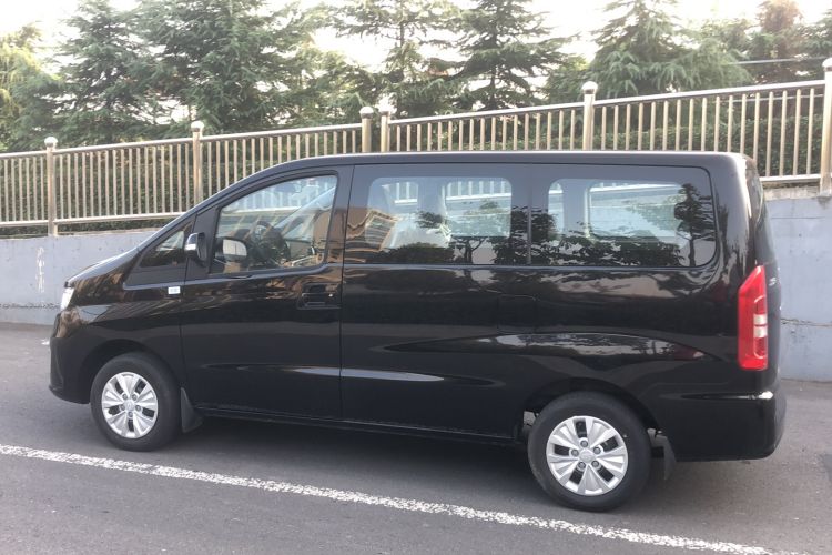 Used JAC Refine M3 2022 1.8L 7-seat Standard Edition