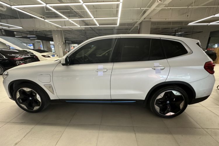 Used BMW iX3 2021 Leading Type
