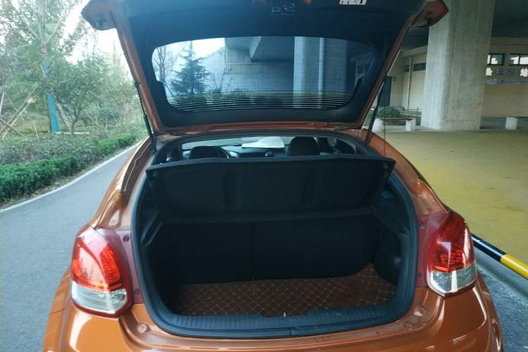 Used Hyundai Veloster 2012 1.6T Automatic Luxury Edition