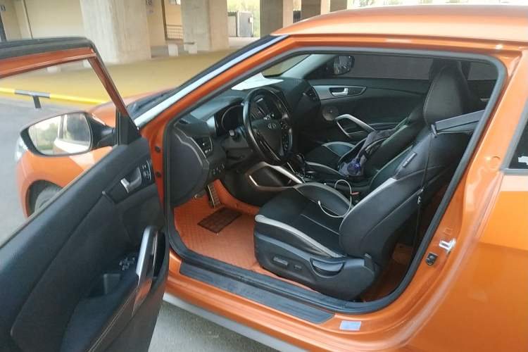 Used Hyundai Veloster 2012 1.6T Automatic Luxury Edition