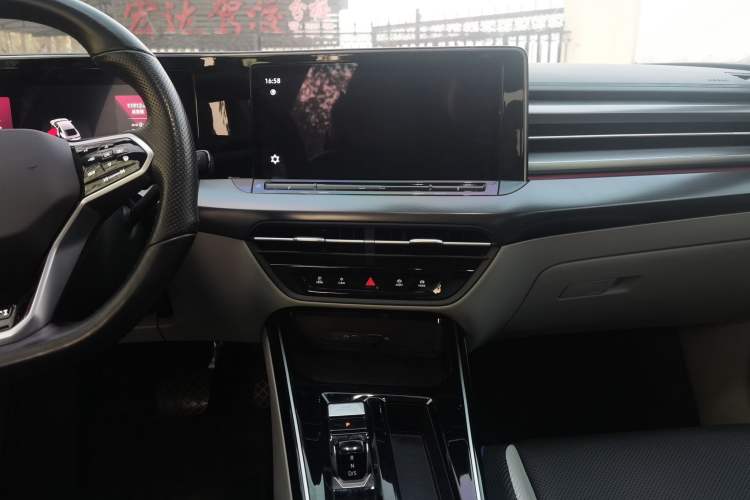 Used Volkswagen Lamando 2022 Lingdu L 280TSI DSG Ultra-Spicy Flagship Edition
