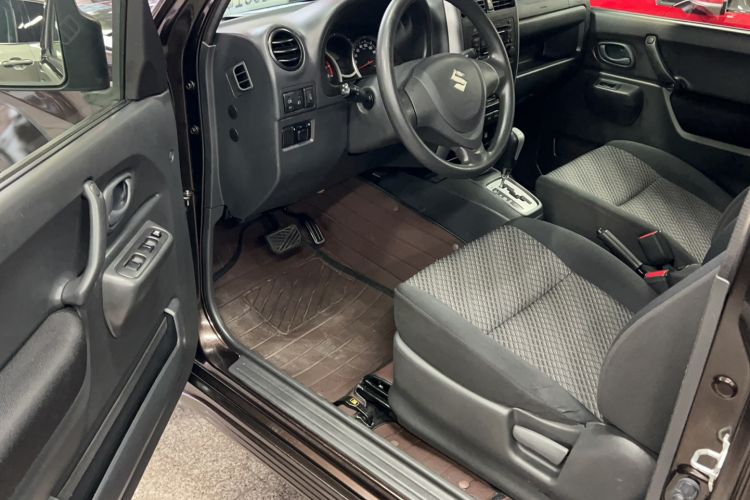 Used Suzuki Jimny 2015 1.3 AT JLX
