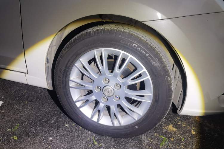 Used CHANGAN Eado 2012 1.6L Manual Luxury Version China IV Standard
