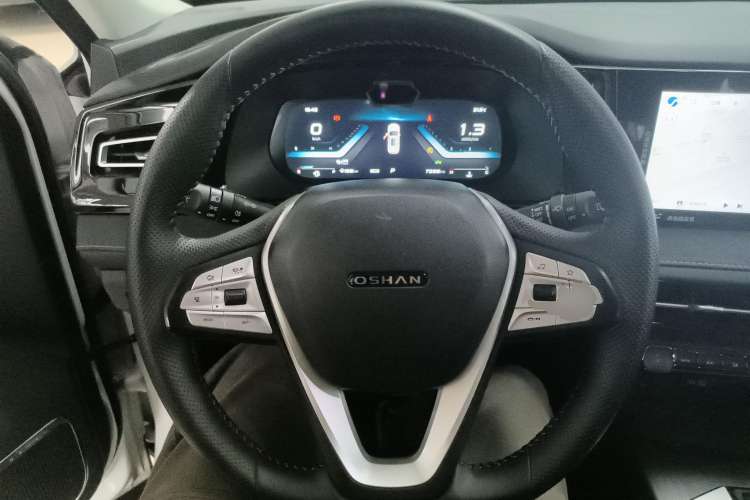 Used Oshan X7 PLUS 2022 1.5T Blue Whale Edition Automatic Geeker Navigation Model