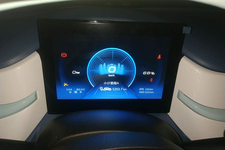 Used Dongfeng NAMMI BOX 2022 Light Wind Edition 201KM Lightning Model
