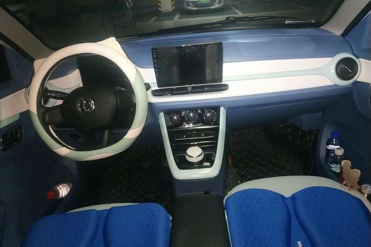 Used Dongfeng NAMMI BOX 2022 Light Wind Edition 201KM Lightning Model
