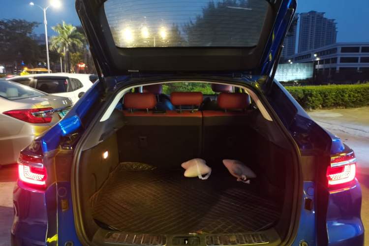 Used Changan CS85 COUPE 2019 1.5T DCT Version China VI Standard
