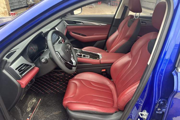 Used Changan CS85 COUPE 2019 1.5T DCT Version China VI Standard
