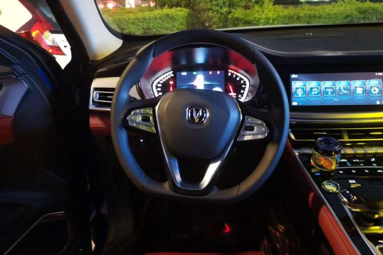 Used Changan CS85 COUPE 2019 1.5T DCT Version China VI Standard
