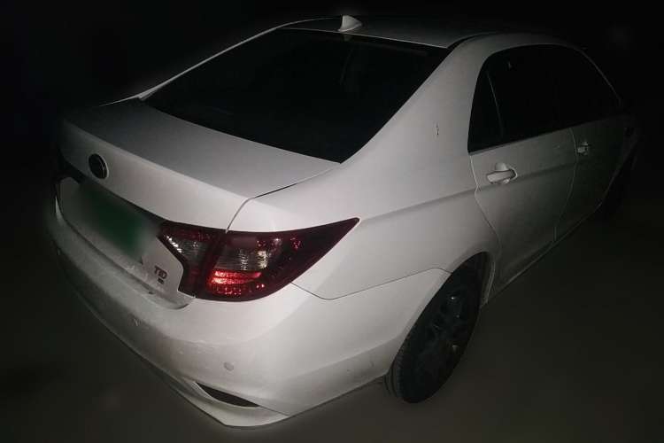 Used BYD G5 2014 1.5TID Automatic Prestige Model

