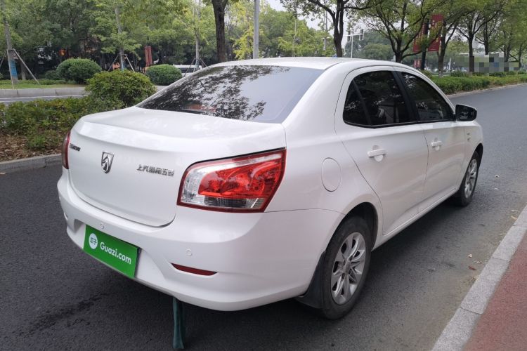 Used Baojun 630 2013 1.5L manual Comfort trim