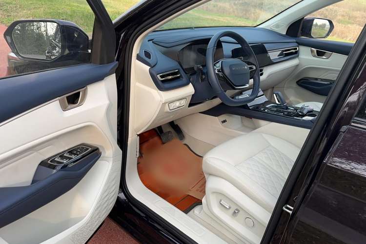 Used Wuling Victory 2023 2.0L DHT Luxury Edition