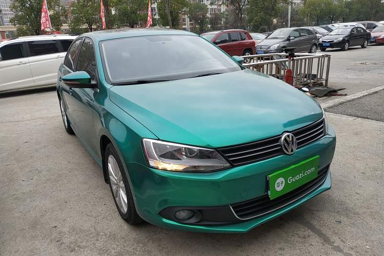 Used Volkswagen Sagitar 2014 Revised Version 1.4TSI Automatic Luxury Edition
