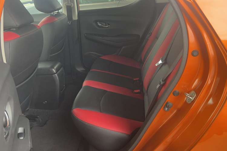 Used Nissan Lannia 2016 1.6L Manual Cool Edition
