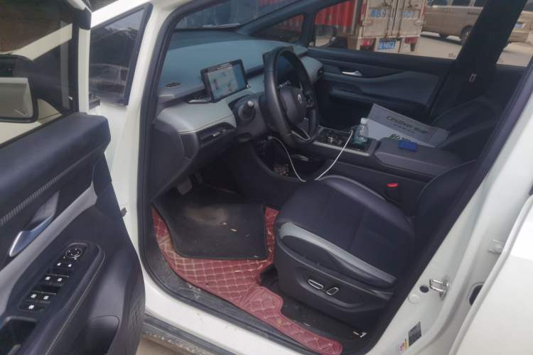 Used Hycan Z03 2022 620 km Range Trendy Cool Version 160 kW 76.8 kWh