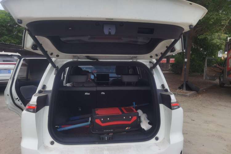 Used Hycan Z03 2022 620 km Range Trendy Cool Version 160 kW 76.8 kWh