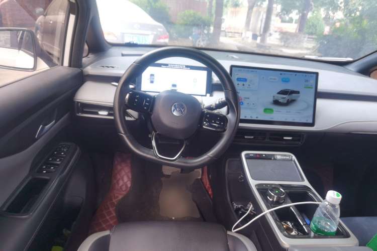 Used Hycan Z03 2022 620 km Range Trendy Cool Version 160 kW 76.8 kWh