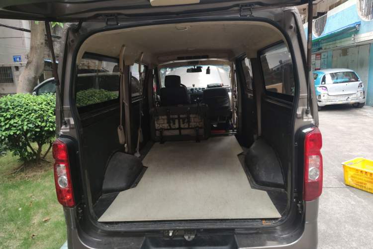 Used Chana Ruixing M90 2018 2.0L Value-Added Flat-Top Liftback 6-Seater 4G94S
