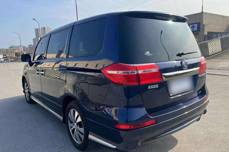 Used Honda Elysion 2012 2.4L VTi Luxury Edition
