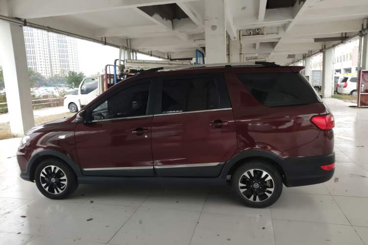 Used Dongfeng Fengon 370 2018 S370 1.5L CVT Luxury 7-Seater