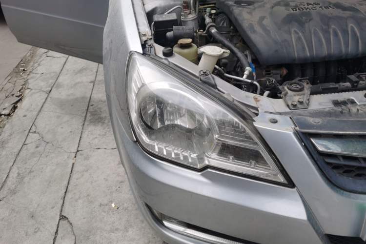 Used Soueast V3 Lingyue 2010 1.5L CVT Flagship Edition
